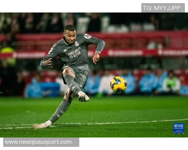 维尼修斯创皇马生涯单场触球与传球新纪录对阵黄潜表现出色